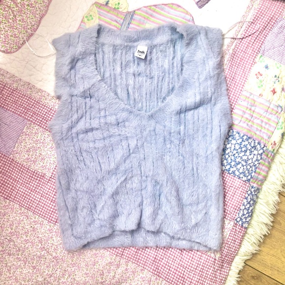 Blue fur sweater vest - Picture 3 of 4